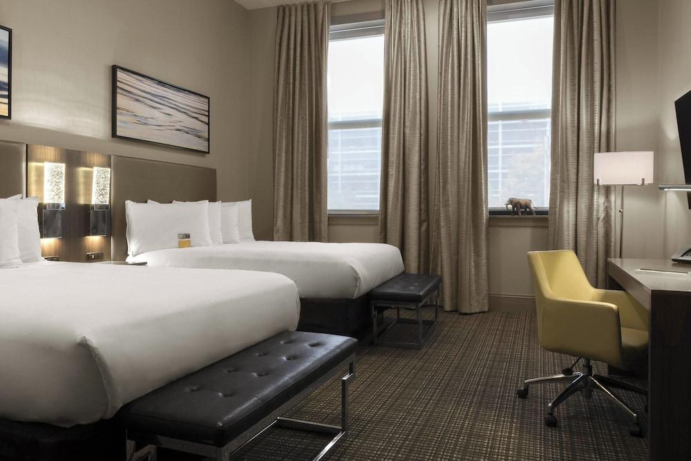 The Current Iowa, Autograph Collection