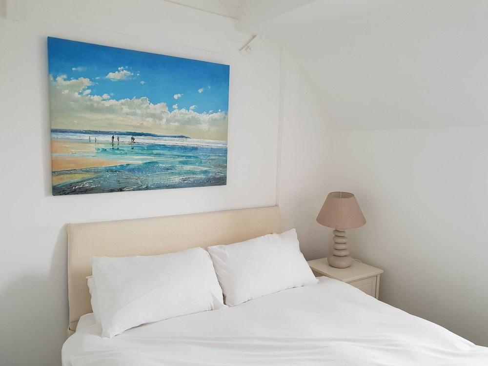 Central Windsor Apartments