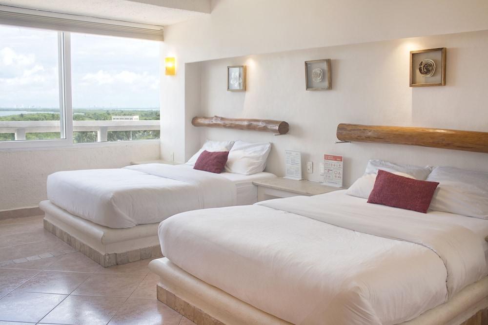 Rodero by Solymar Beachfront Condos in Hotel Zone