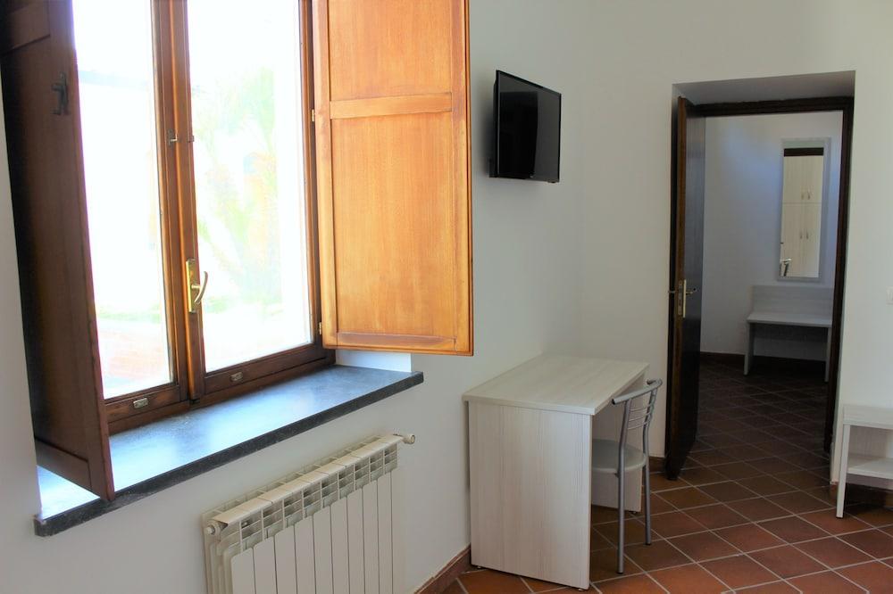 Pompei Hostel Suites & Breakfast Deluxe