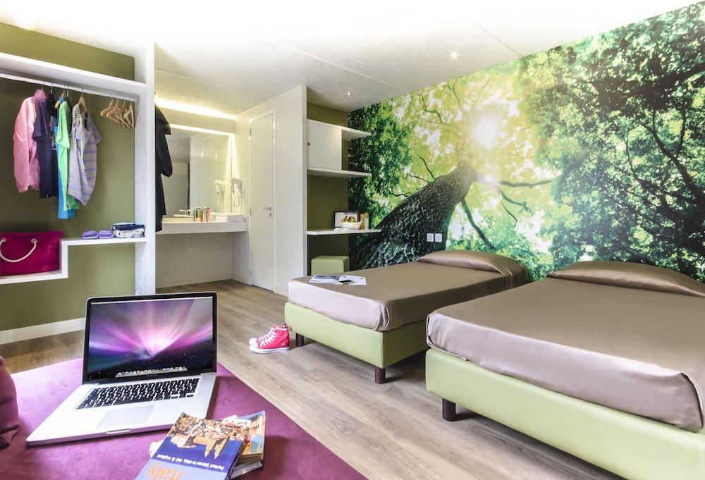 Hu Firenze Camping In Town