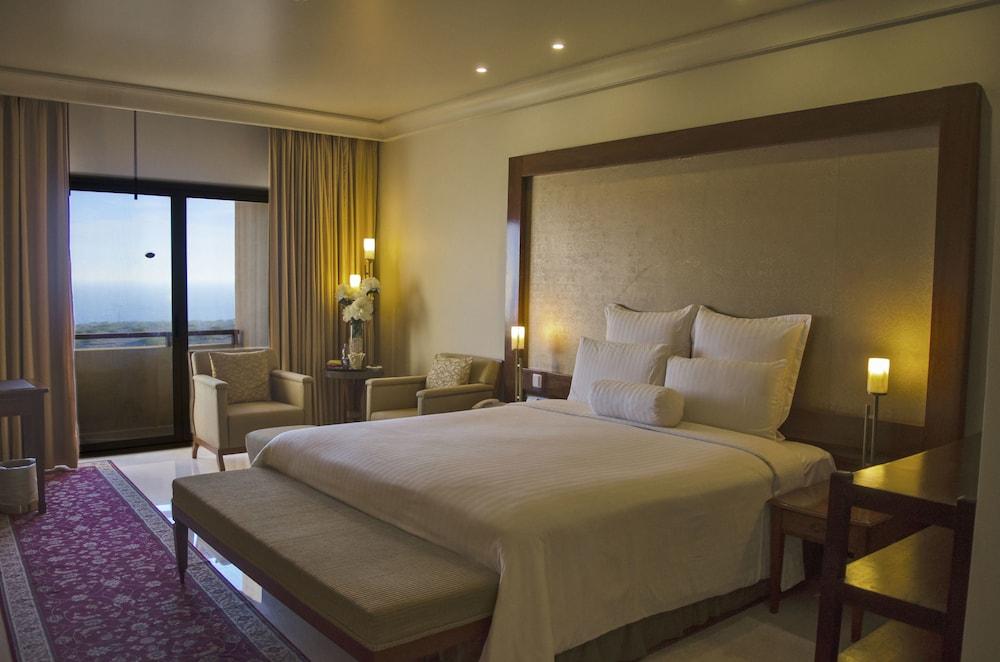 Zaver Pearl Continental Hotel Gwadar