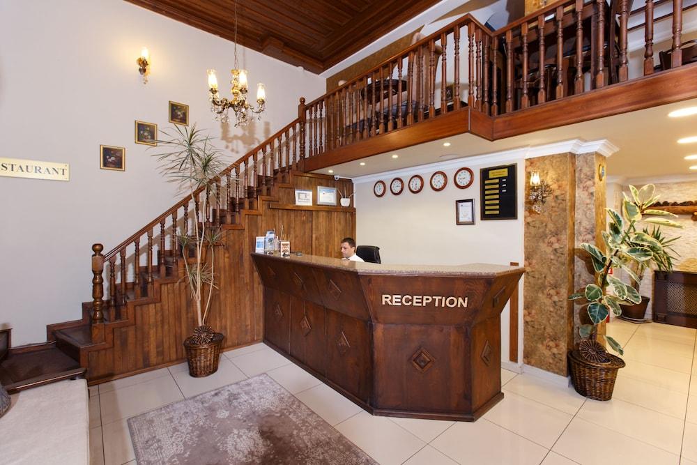 Otel Tahir Aga Konagi