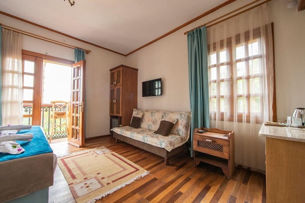 Portofino Boutique Hotel