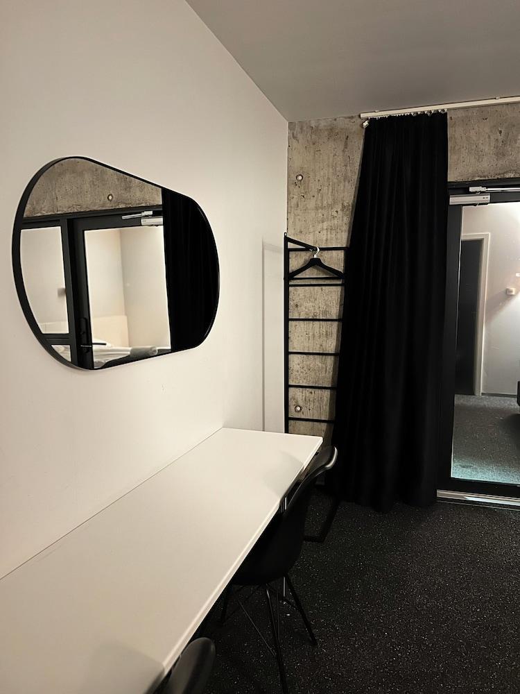 Seljavellir Guesthouse