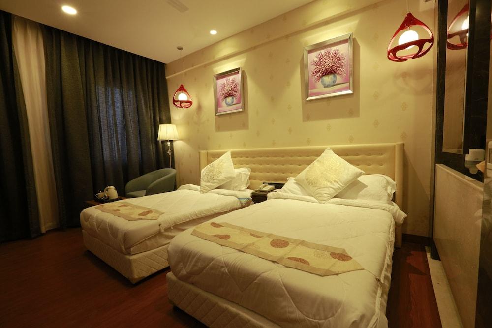 Hotel Pal Heights Mantra