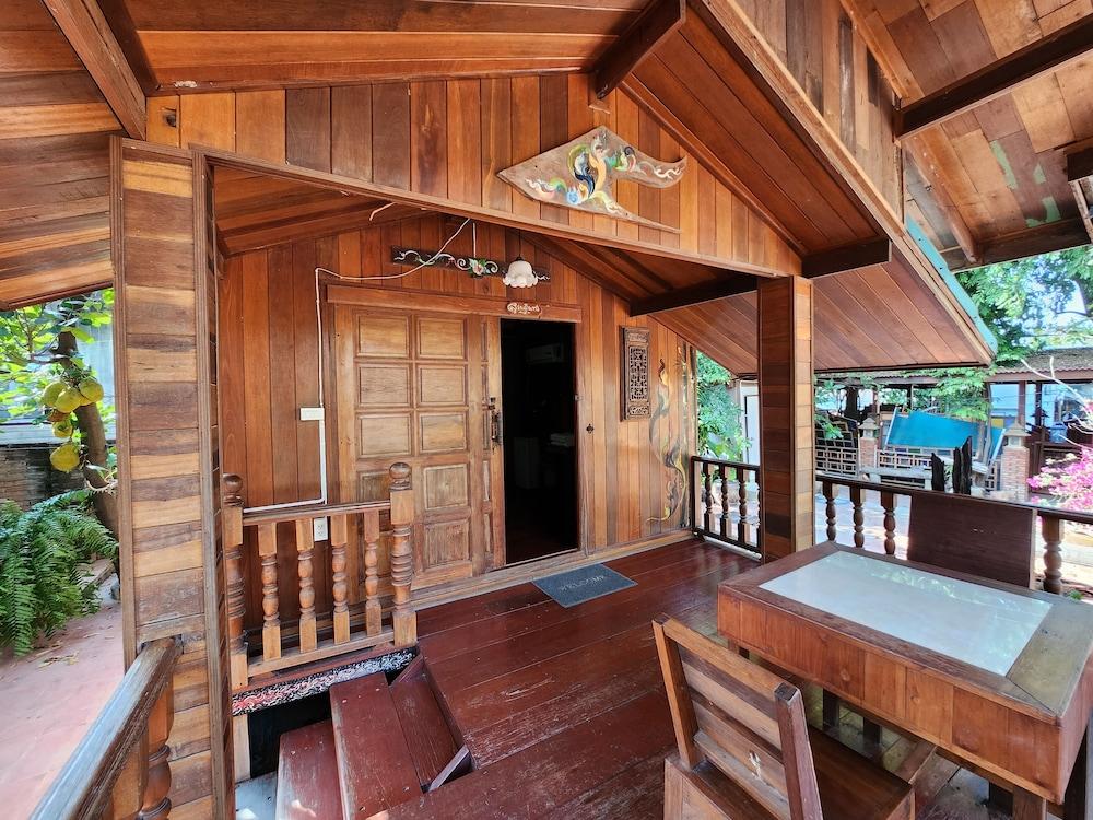 Klong Suan Plu Resort