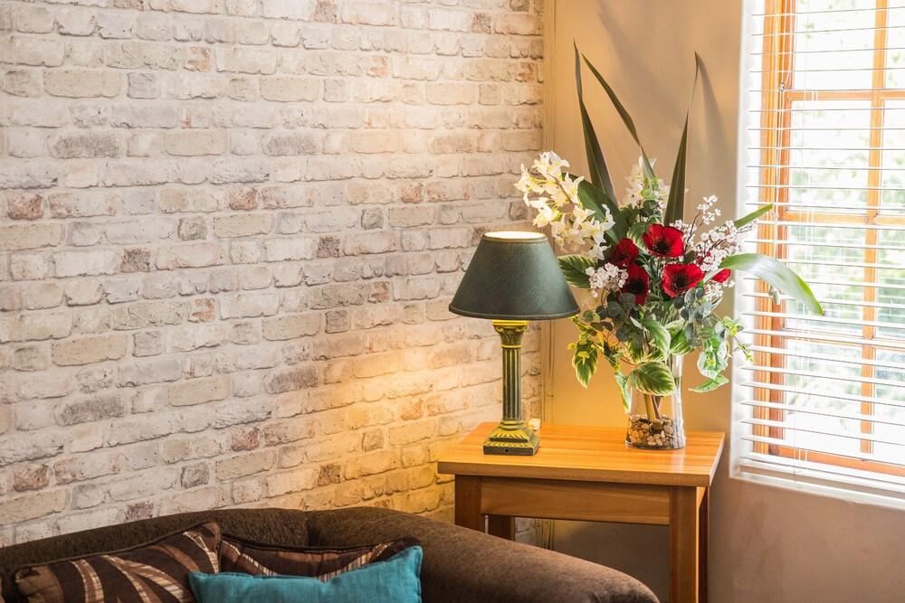 Rozendal Guest House