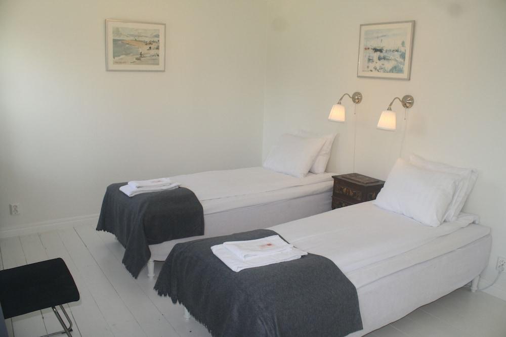 Alvaret Hotel & Hostel