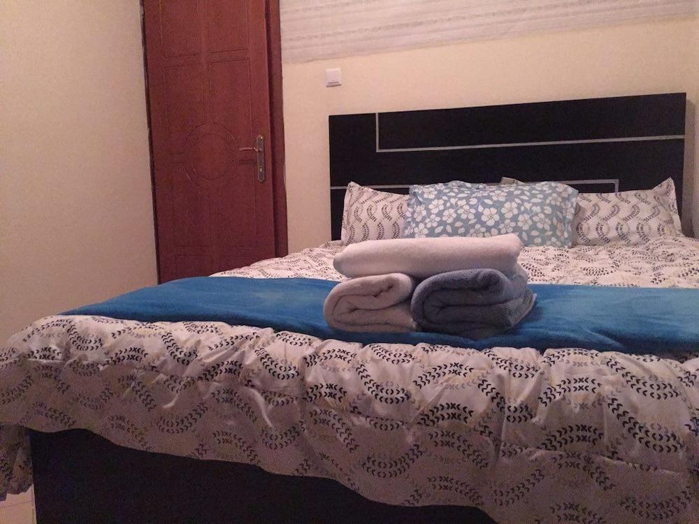 251 Budget Guest House