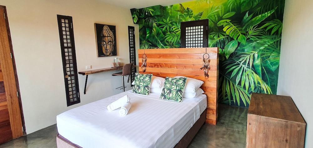 Fox & The Firefly Cottages