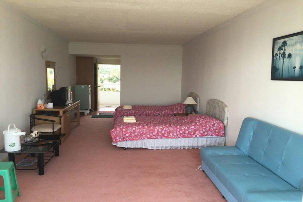 Milford Paradise - No.200