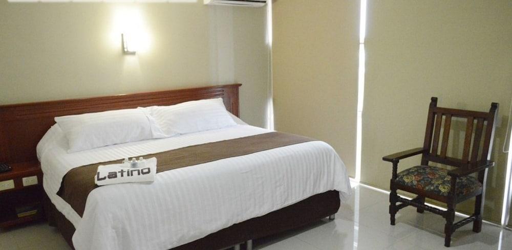 Hotel Latino