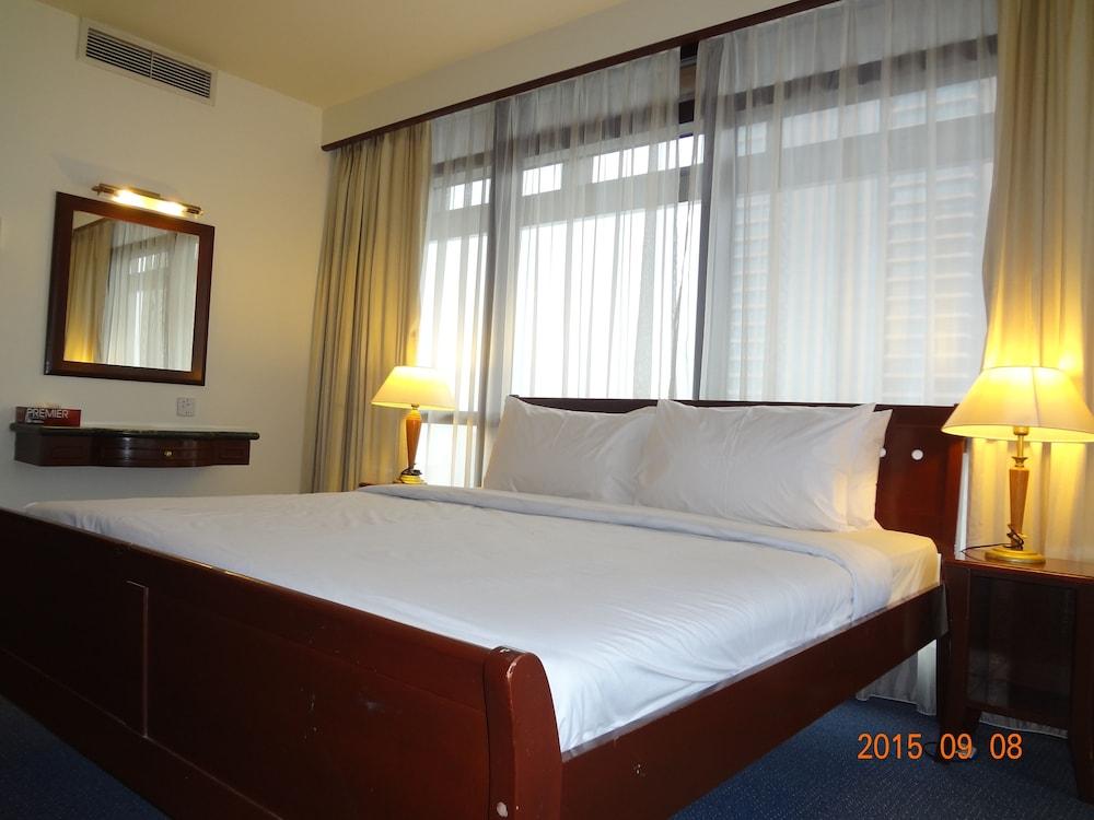 Empire Suites @ Times Square