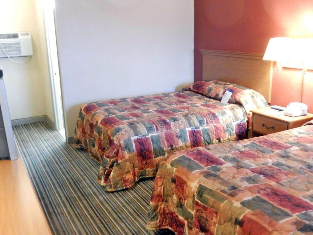 Scottish Inns and Suites - Bordentown