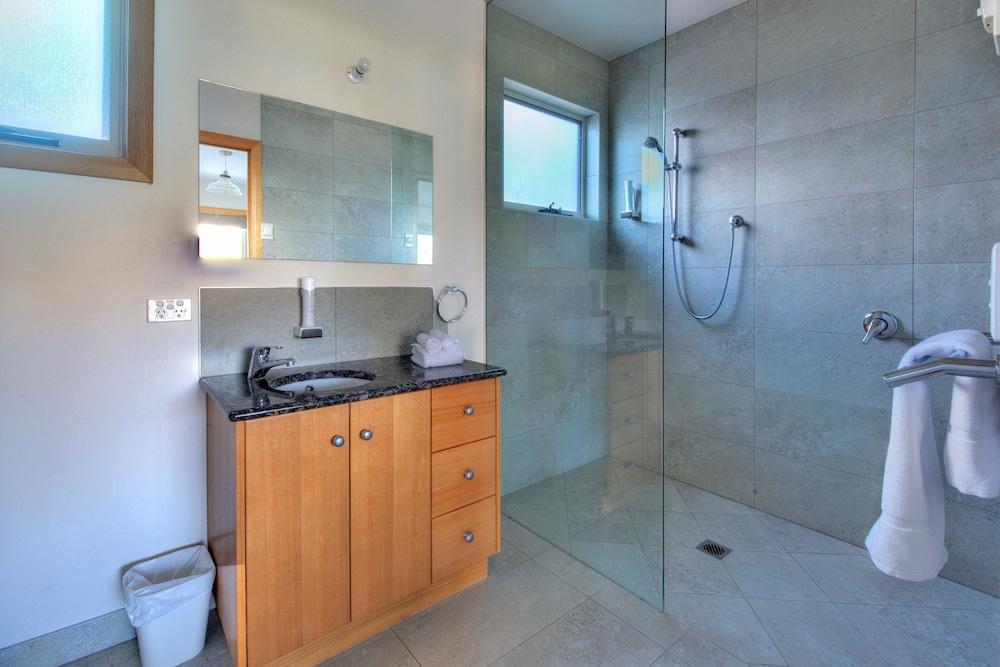 Freycinet Stone Studio 3