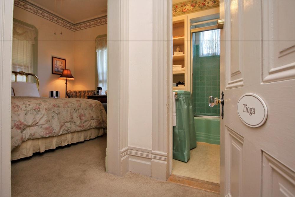 Bradford Place Inn & Gardens