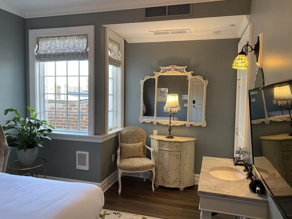 The Dutchess Inn and Spa at Beacon