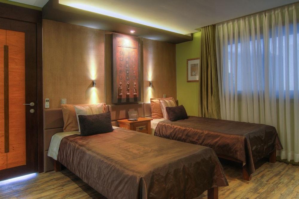 Boracay Beach Houses