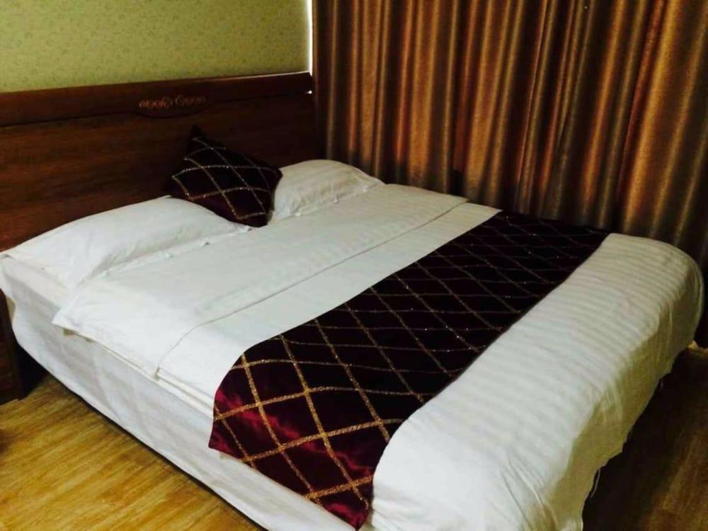 Wanda Gold Dragon Holiday Apartment