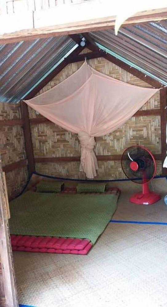 Lipe Camping Zone & Bungalows