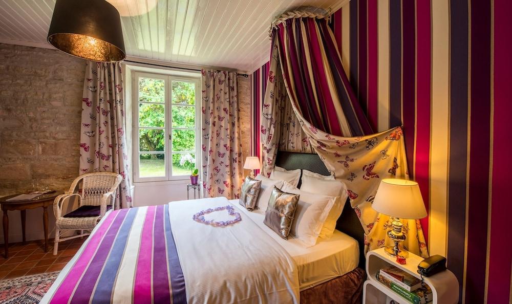 Château de l Abbaye de Moreilles