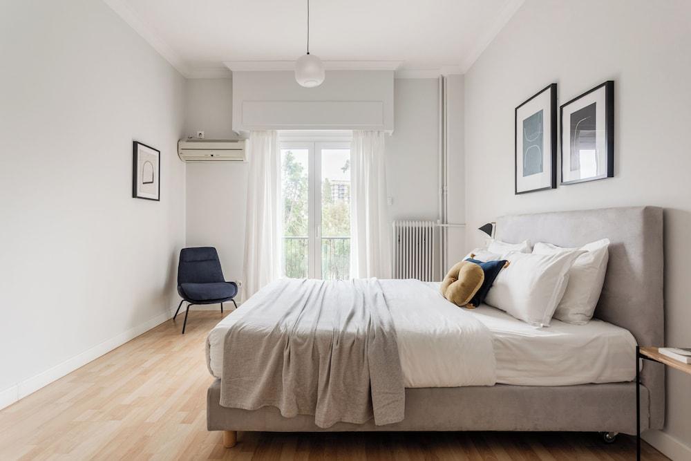 UPSTREET Zeus Temple View 2BD Apt Acropolis-Plaka