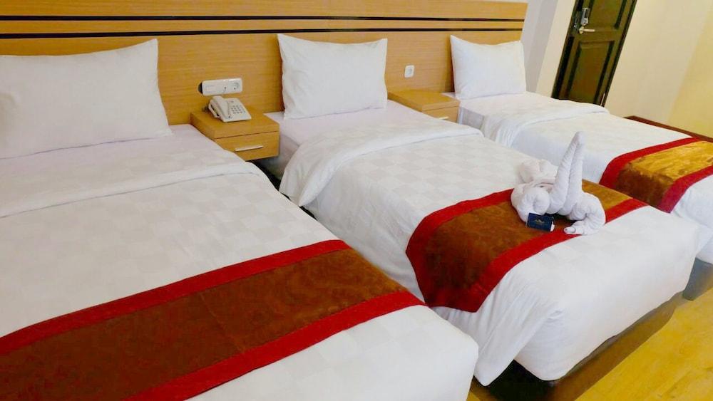 Syariah Radho Hotel Sengkaling