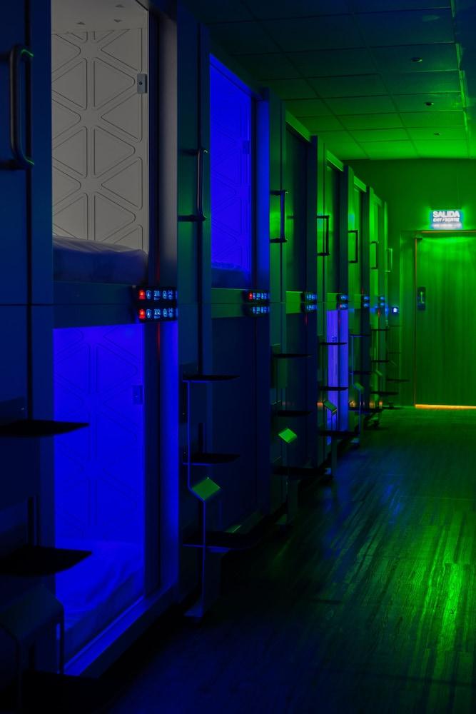 izZzleep Aeropuerto Terminal 1