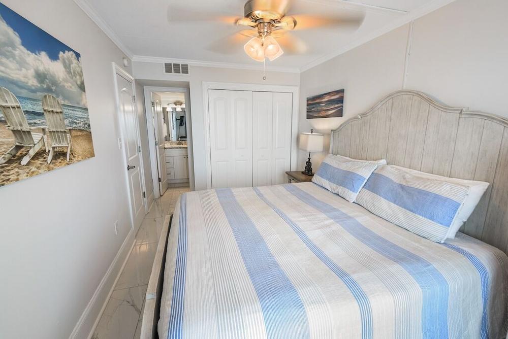 Island Winds East by ALBVR