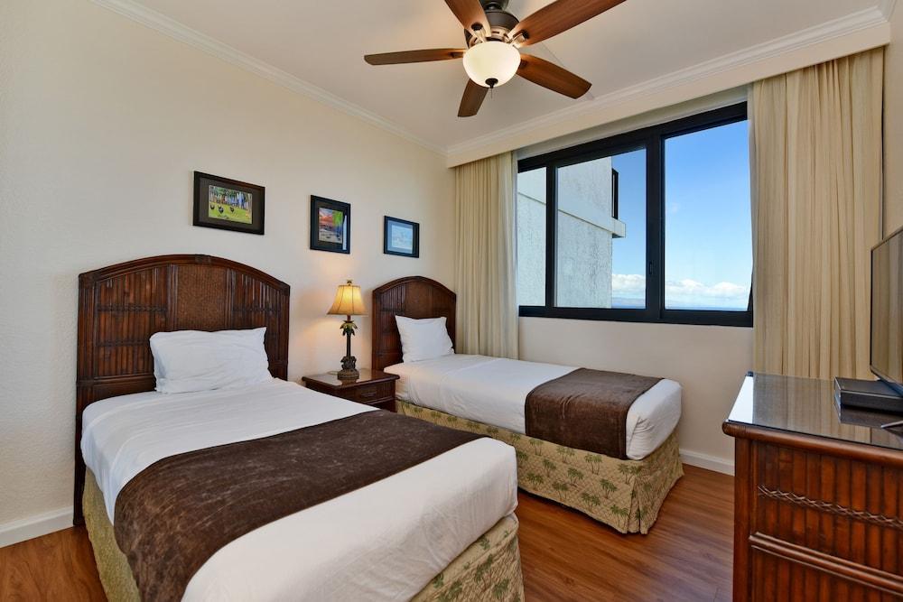 Kaanapali Shores #160 2 Bedroom Condo by RedAwning