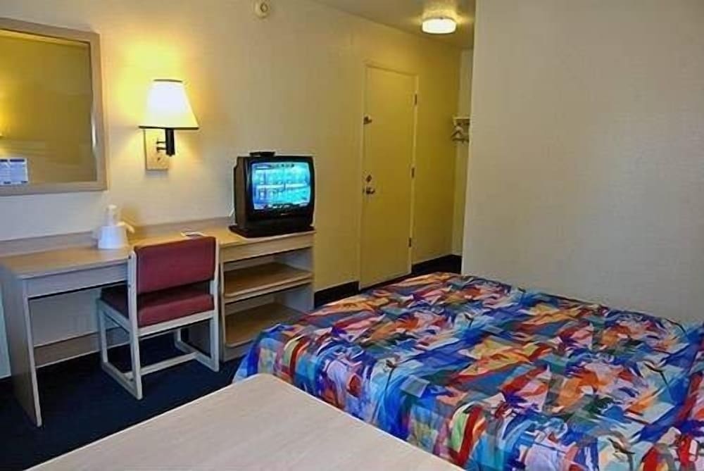 Motel 6 Mesa, AZ - South