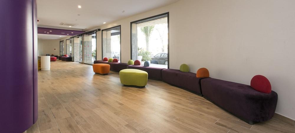 Apartamentos California