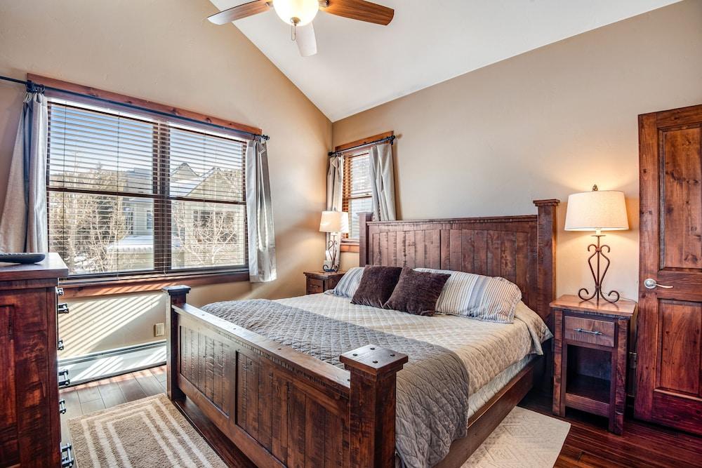 Main Street Junction