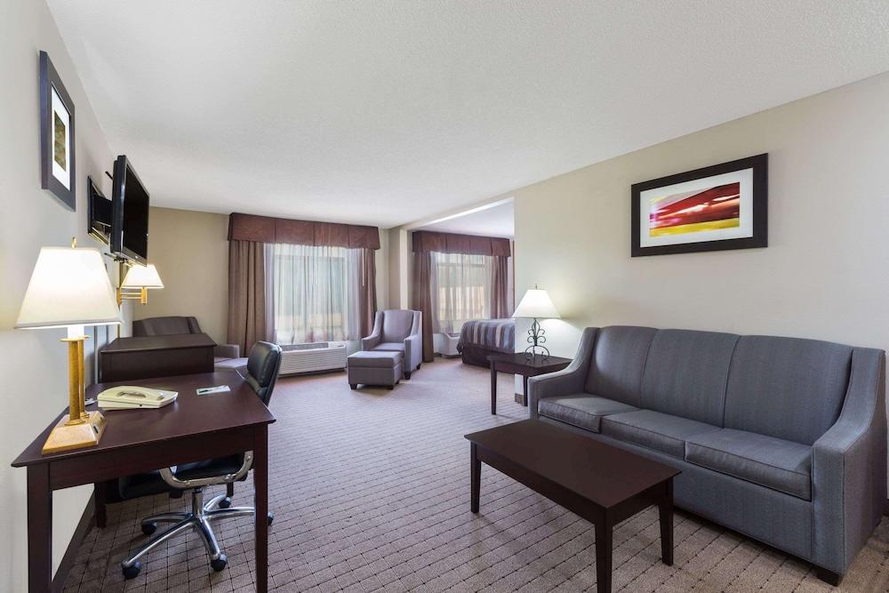 Wingate by Wyndham West Monroe