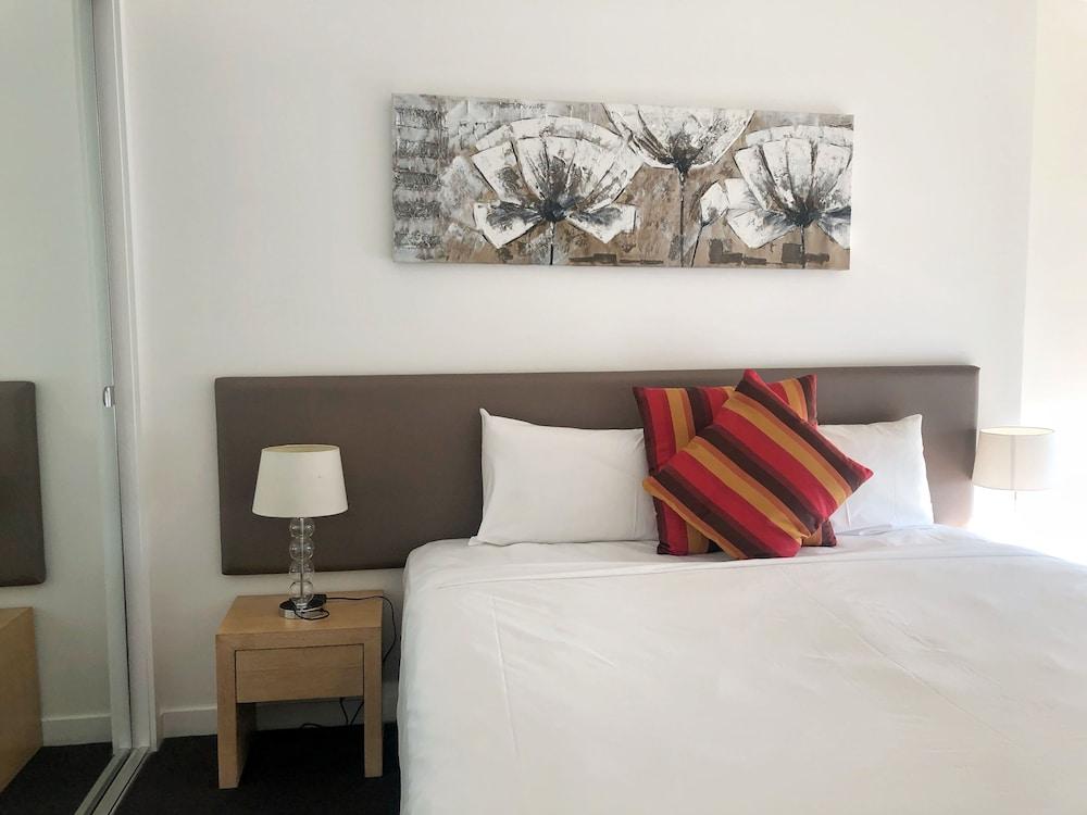 The Sebel Residences Melbourne Docklands Serviced Apartments