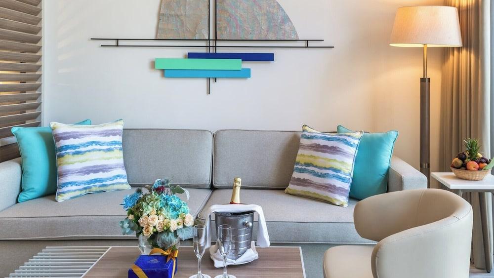 JA Palm Tree Court, Dubai