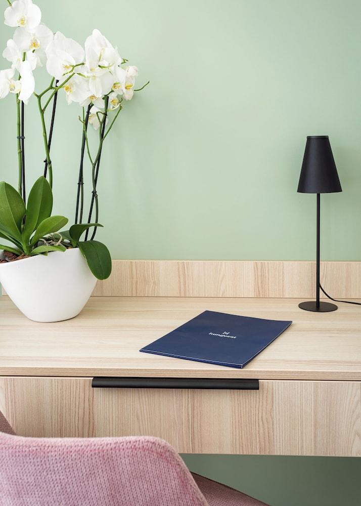 Hunguest Hotel Flora