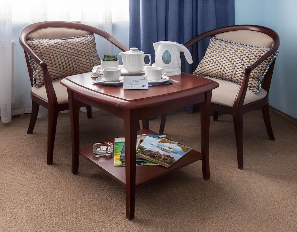 Alexandrovsky Garden Hotel