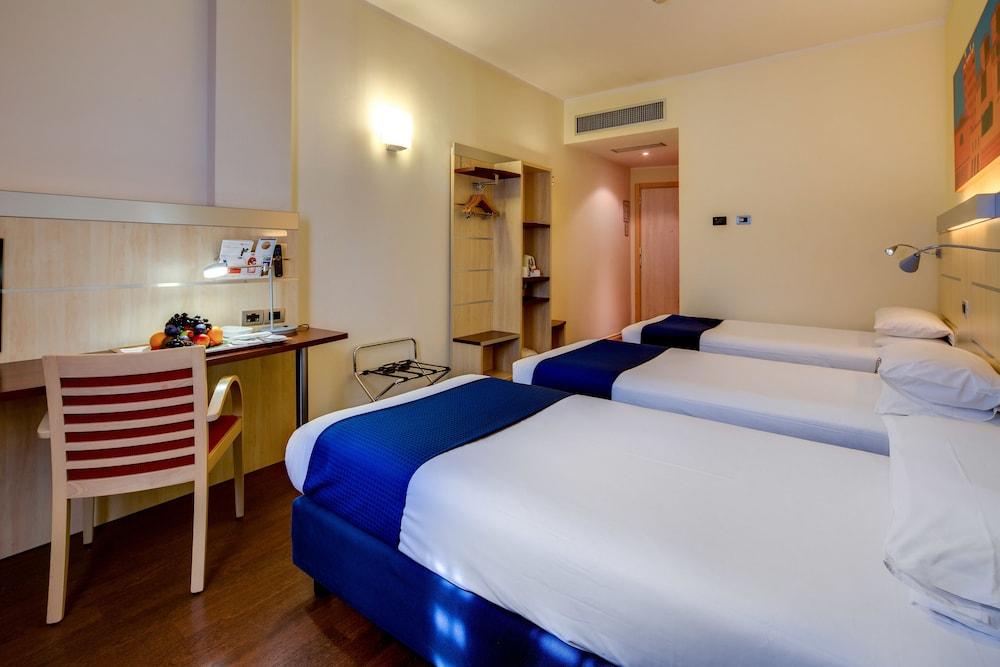 Holiday Inn Express Parma by IHG
