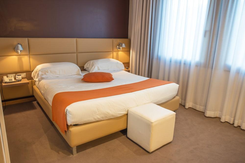 Dal Moro Gallery Hotel