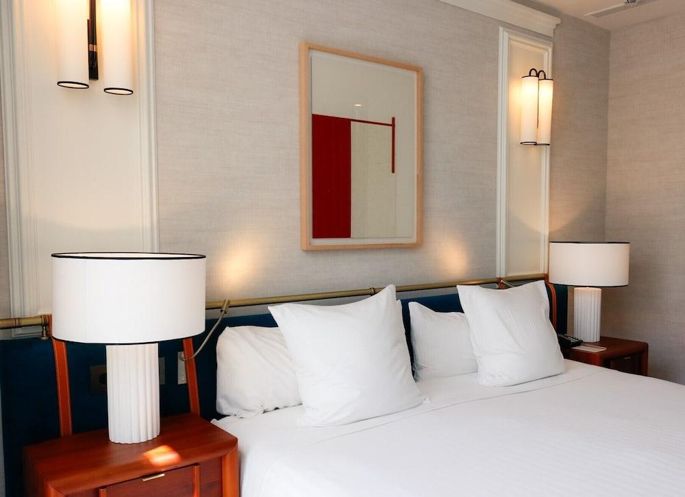 Hospes Palacio de los Patos, a Member of Design Hotels