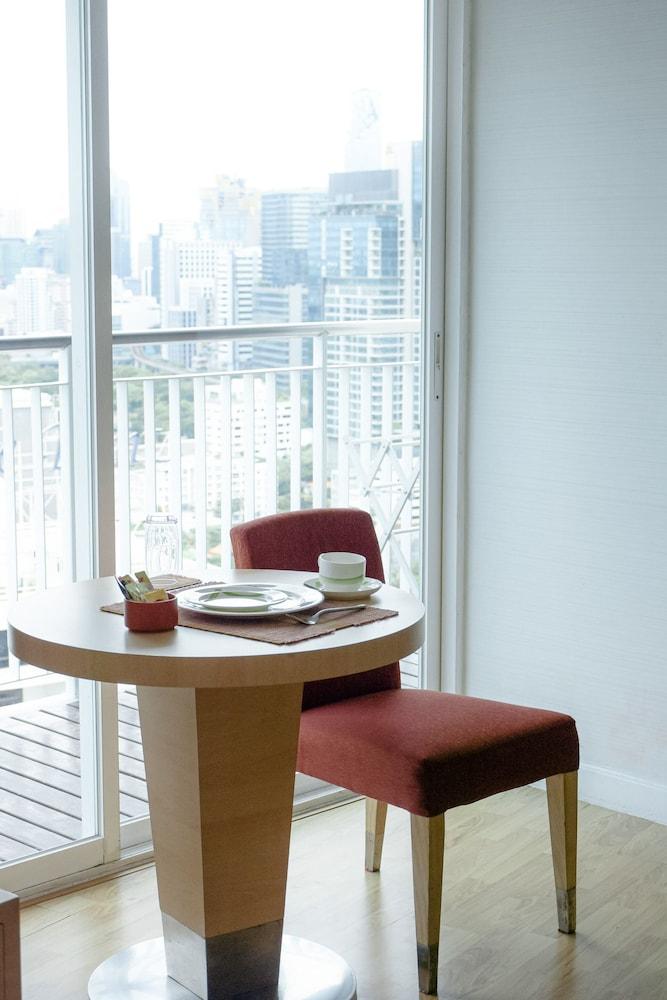 Urbana Langsuan Hotel