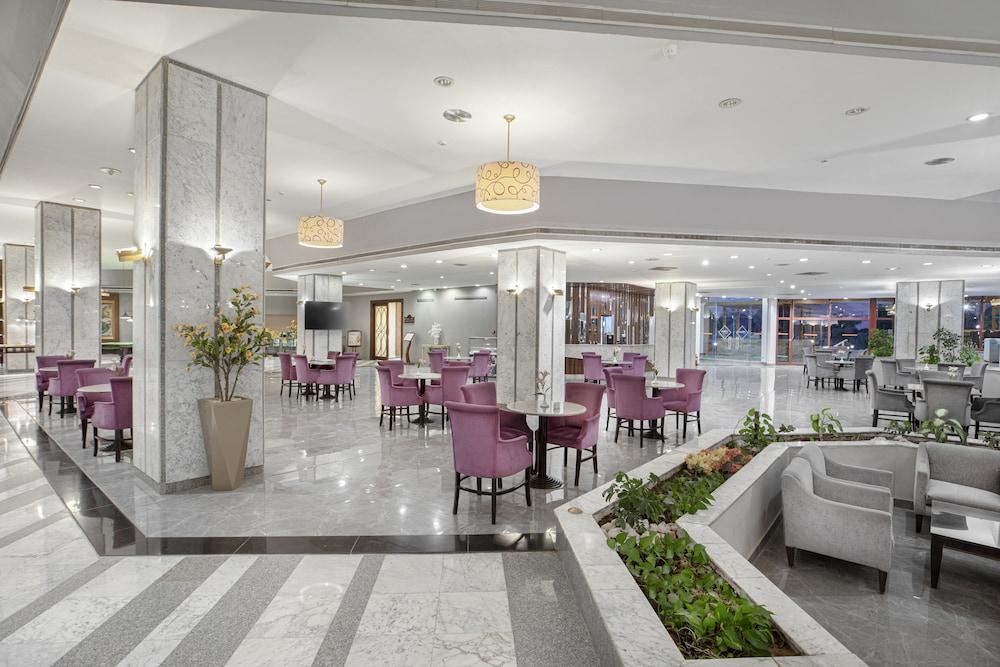 Pyramisa Island Hotel Aswan