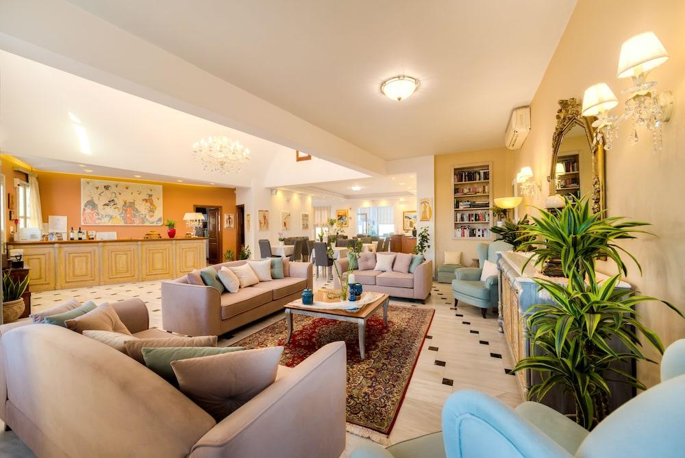 Hotel Mathios Village