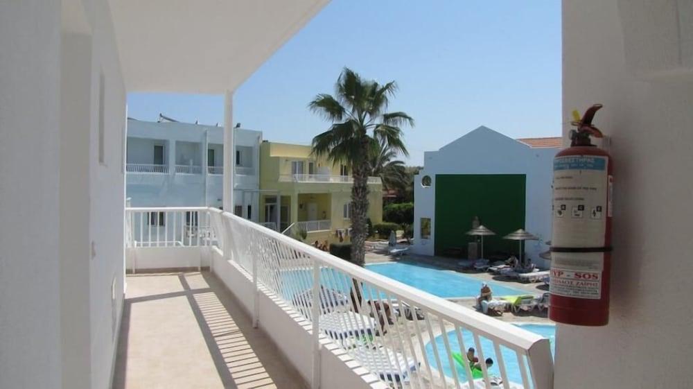 Valsami Hotel Apartments