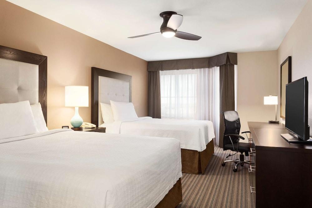 Homewood Suites by Hilton Fargo
