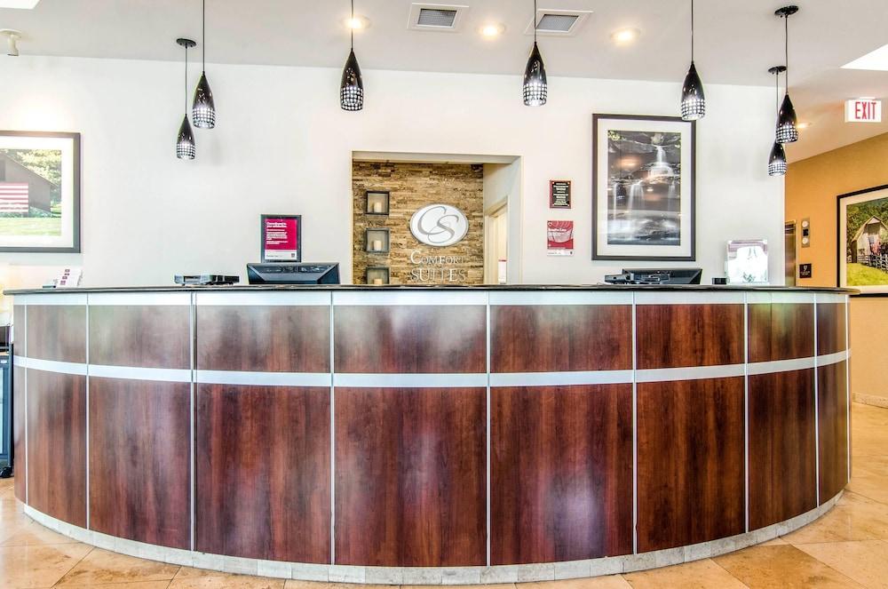 Comfort Suites Bentonville - Rogers