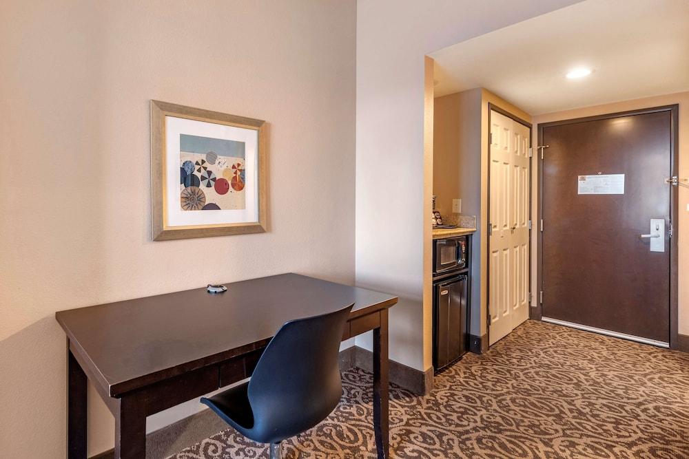 Best Western Plus Las Vegas South Henderson