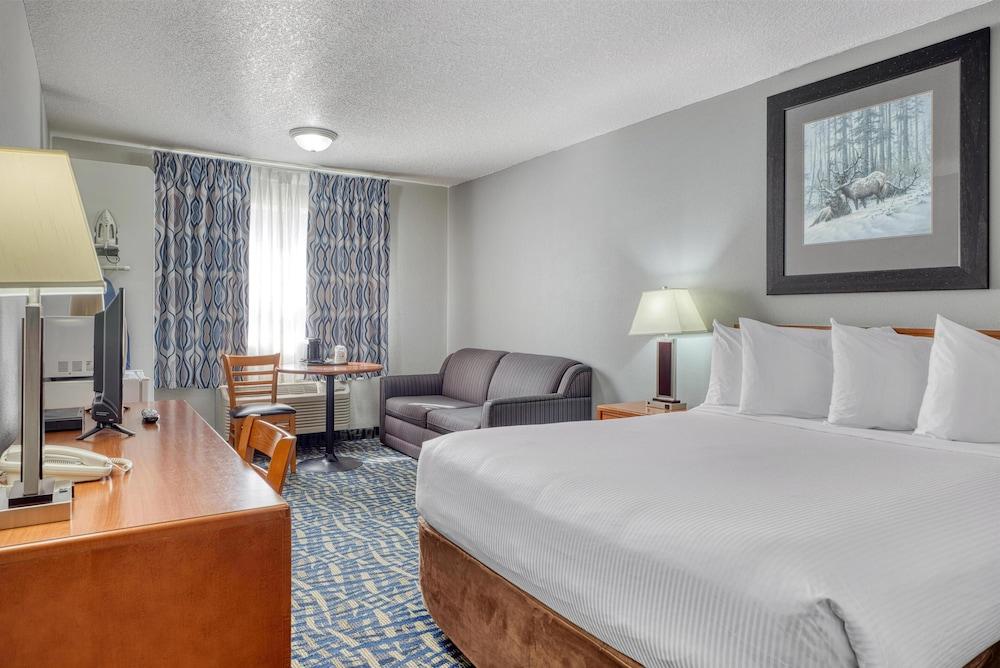 SureStay Plus Hotel by Best Western Lethbridge